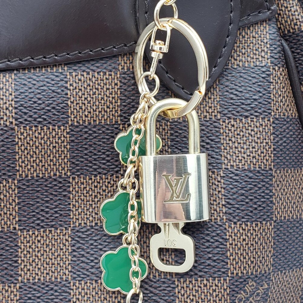 LV Authentic Gold Padlock 🔒 Key Set w/ Unbranded Flower Keychain Charm - Picture 11 of 13